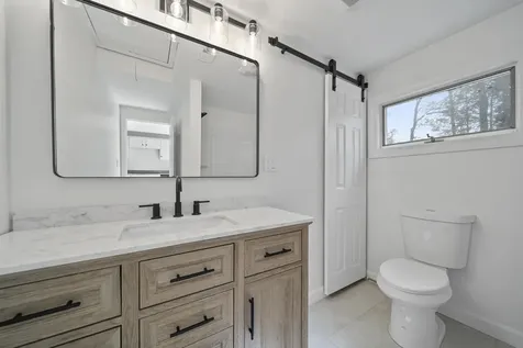 74 Riverside Drive Fremont NH 03044