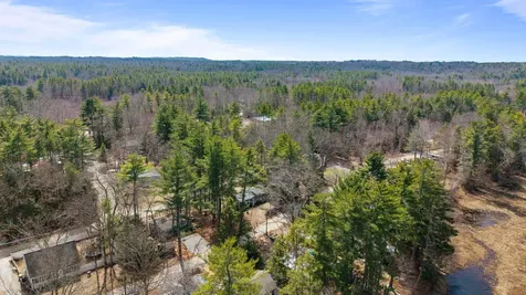 74 Riverside Drive Fremont NH 03044