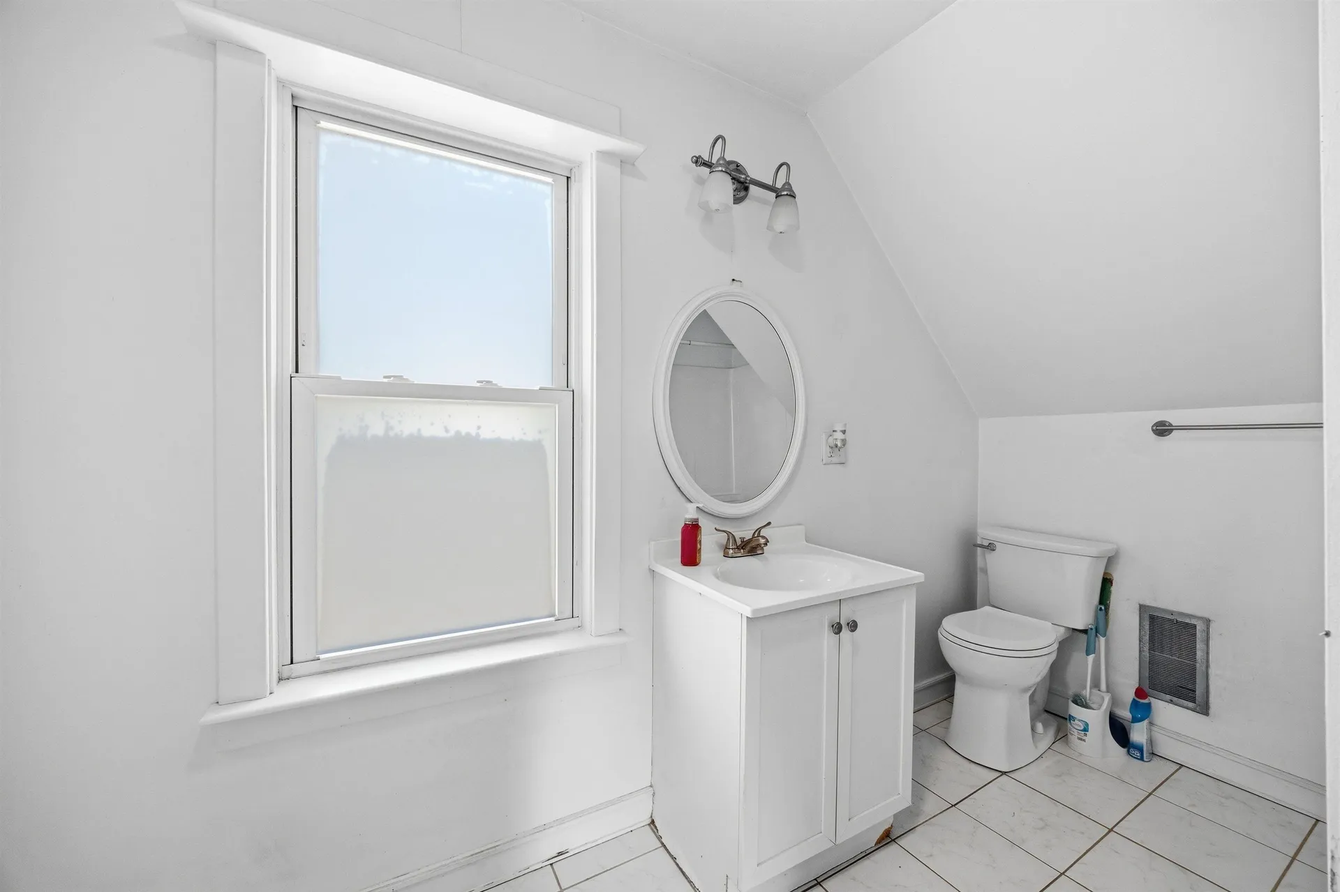 7 West Street Tilton NH 03276