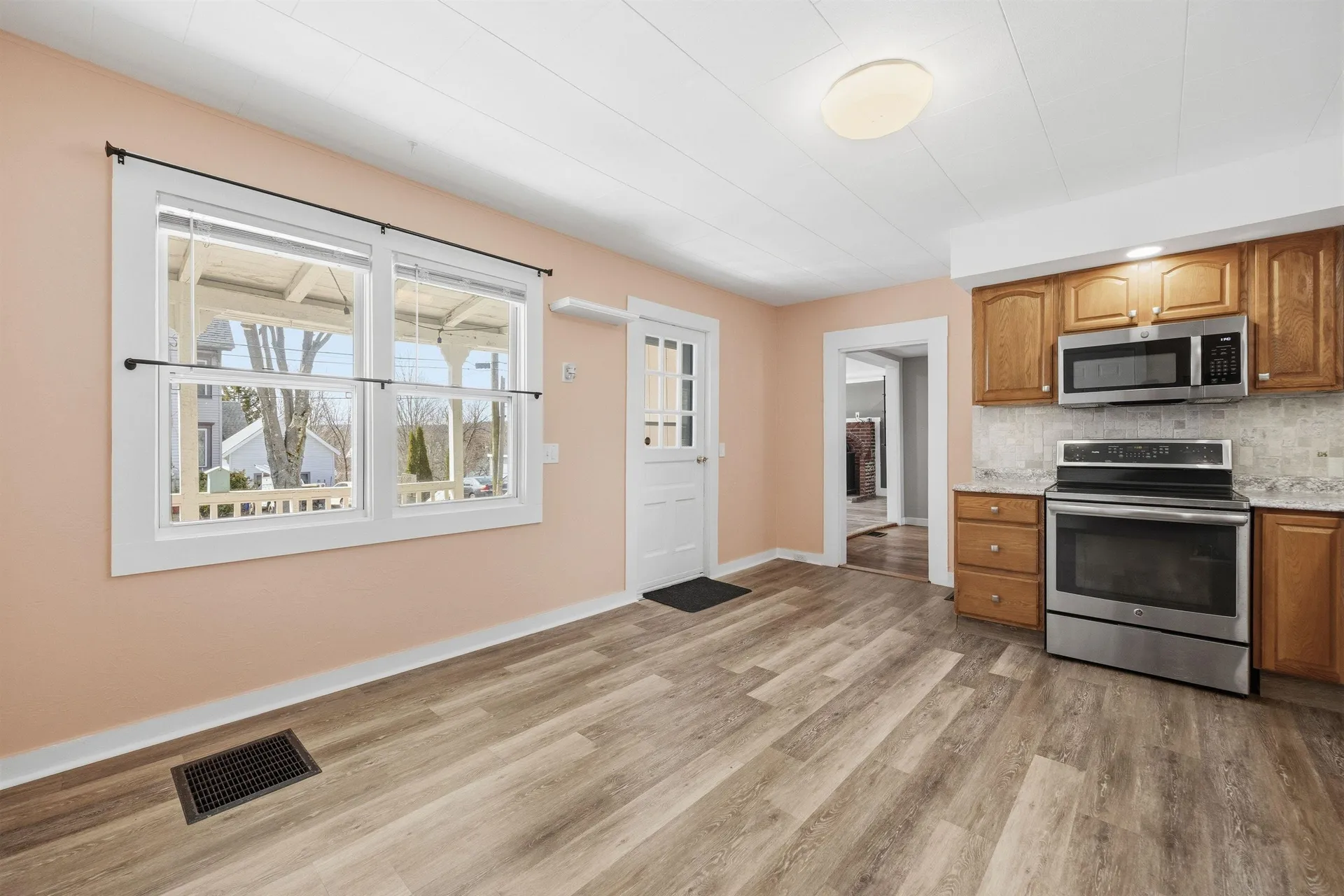 7 West Street Tilton NH 03276