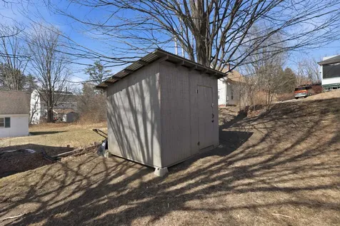 7 West Street Tilton NH 03276