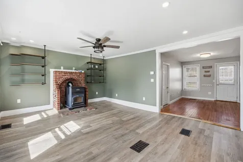 7 West Street Tilton NH 03276