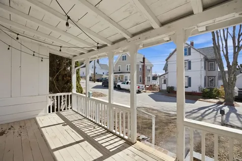 7 West Street Tilton NH 03276