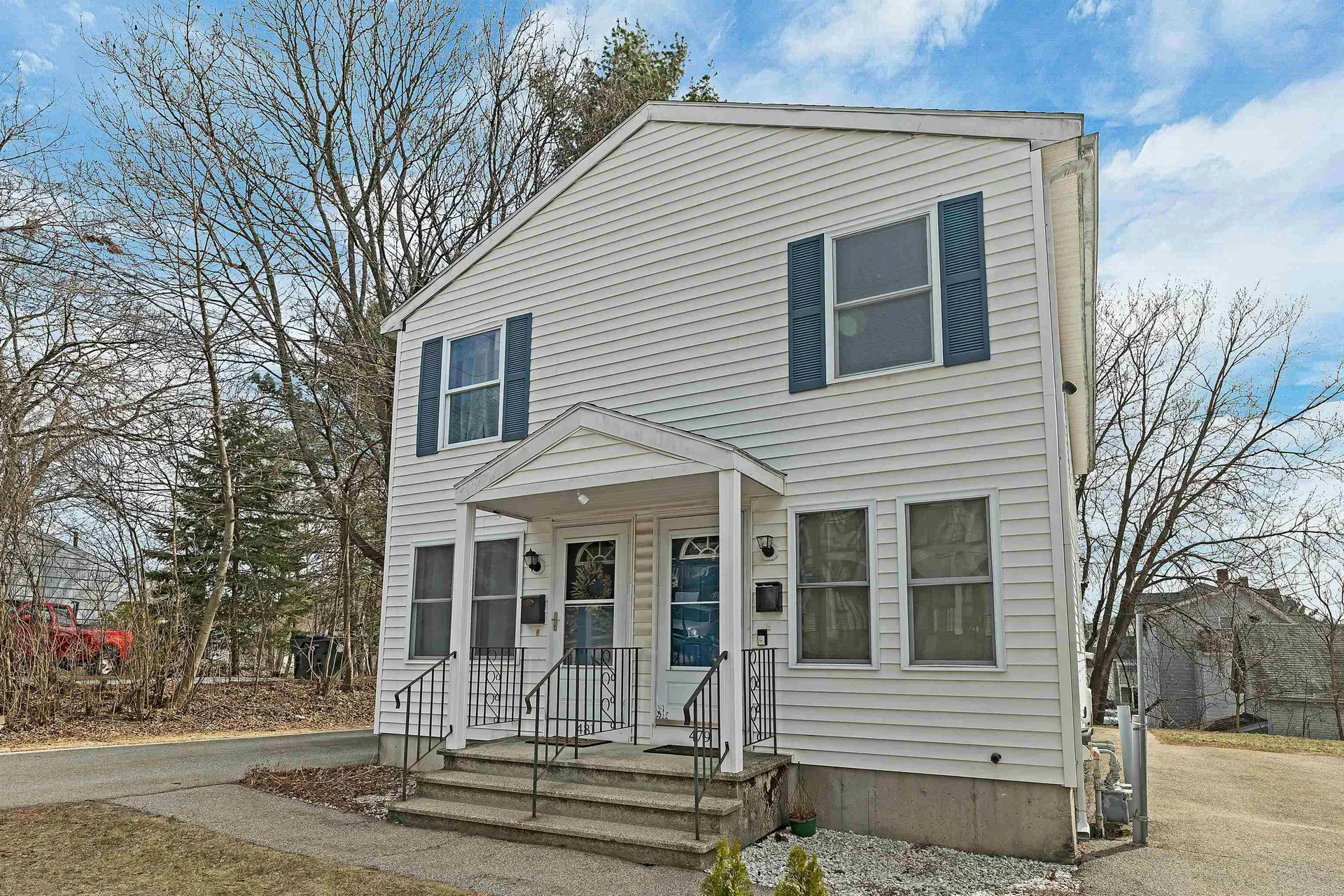 479 Lake Avenue Manchester NH 03103
