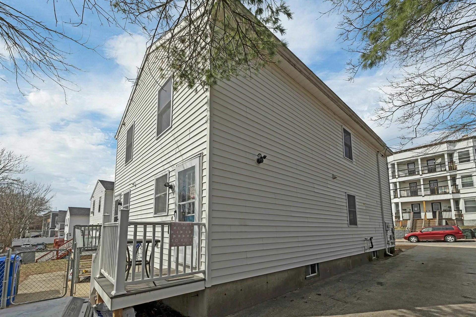 479 Lake Avenue Manchester NH 03103