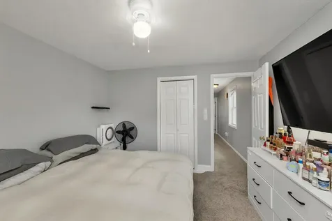 479 Lake Avenue Manchester NH 03103