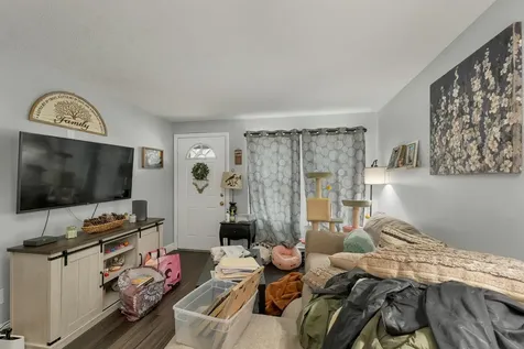 479 Lake Avenue Manchester NH 03103
