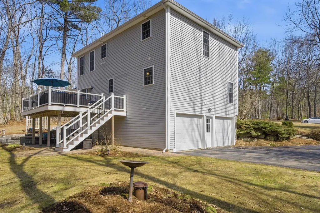 64 Peppermint Street Goffstown NH 03045