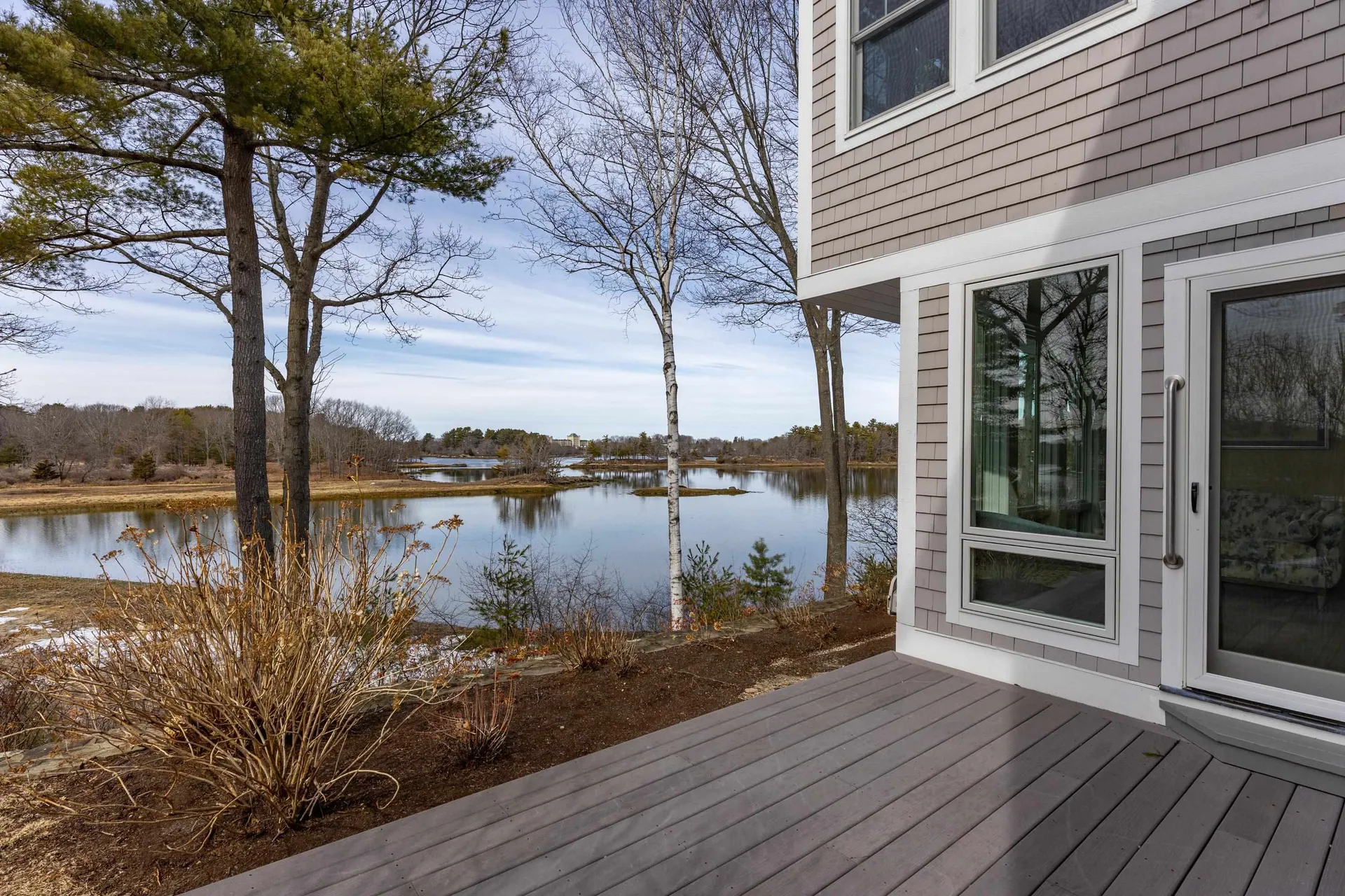 8 Campbells Lane New Castle NH 03854