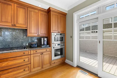 8 Campbells Lane New Castle NH 03854
