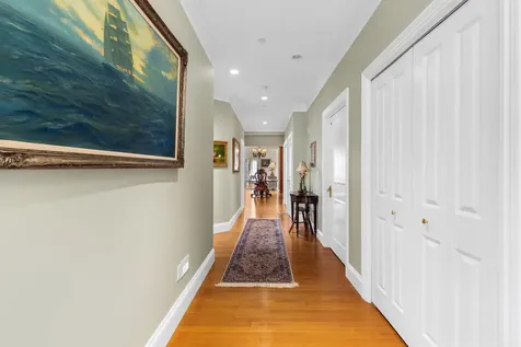 8 Campbells Lane New Castle NH 03854