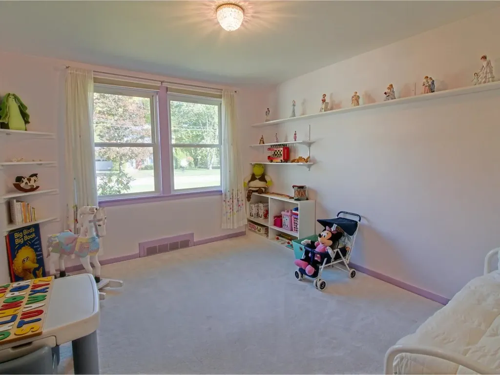 165 Crescent Road Burlington VT 05401