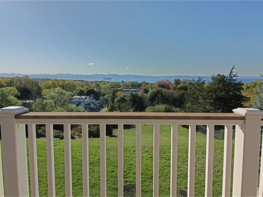 165 Crescent Road Burlington VT 05401