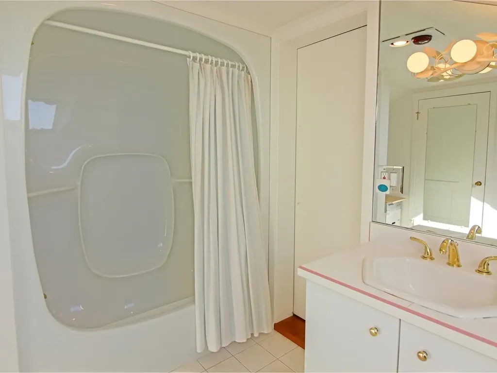 165 Crescent Road Burlington VT 05401