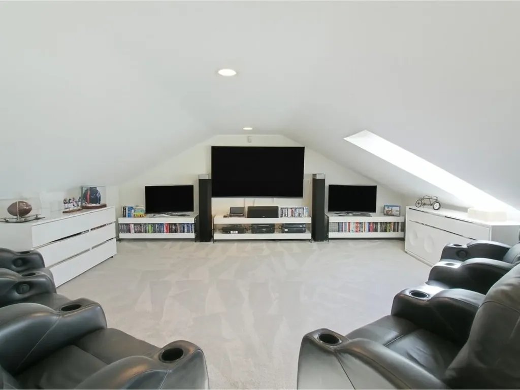 165 Crescent Road Burlington VT 05401