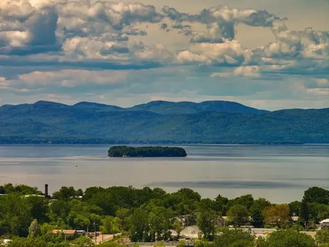 165 Crescent Road Burlington VT 05401