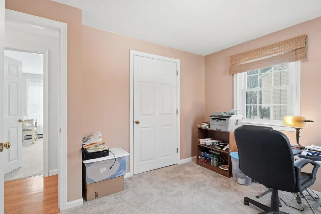 87 Overledge Extension Derry NH 03038