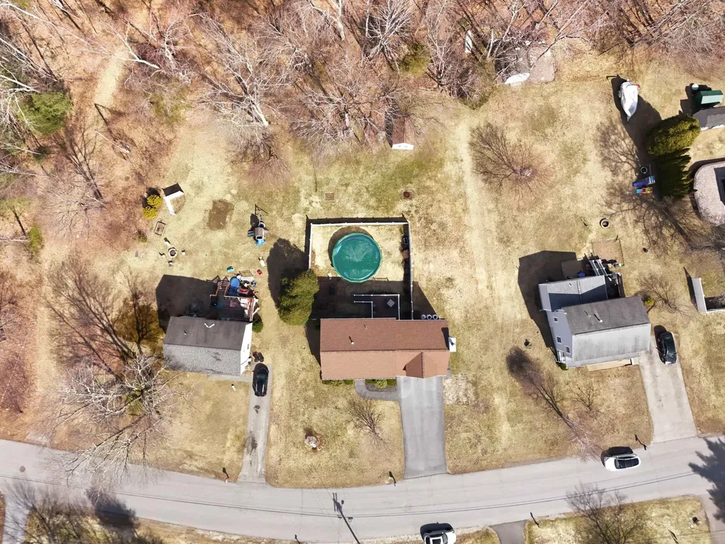 87 Overledge Extension Derry NH 03038