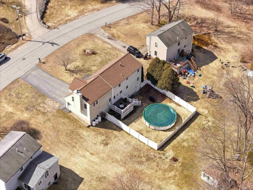 87 Overledge Extension Derry NH 03038