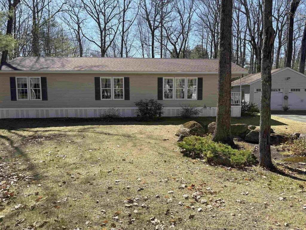 9 Kenyann Drive Wolfeboro NH 03894