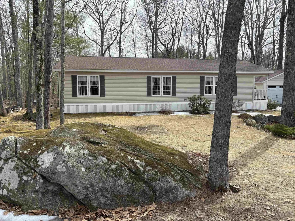 9 Kenyann Drive Wolfeboro NH 03894