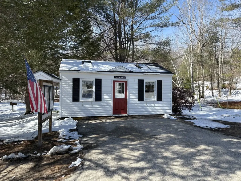 9 Kenyann Drive Wolfeboro NH 03894