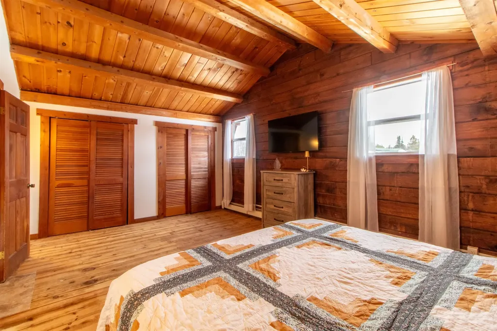 2431 Roaring Brook Road Barton VT 05822