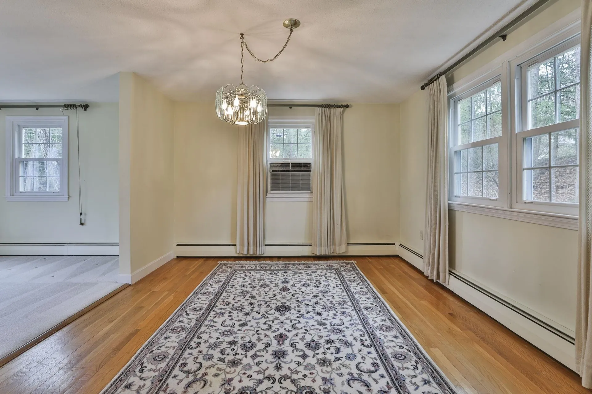 77 Dunbarton Drive Nashua NH 03063
