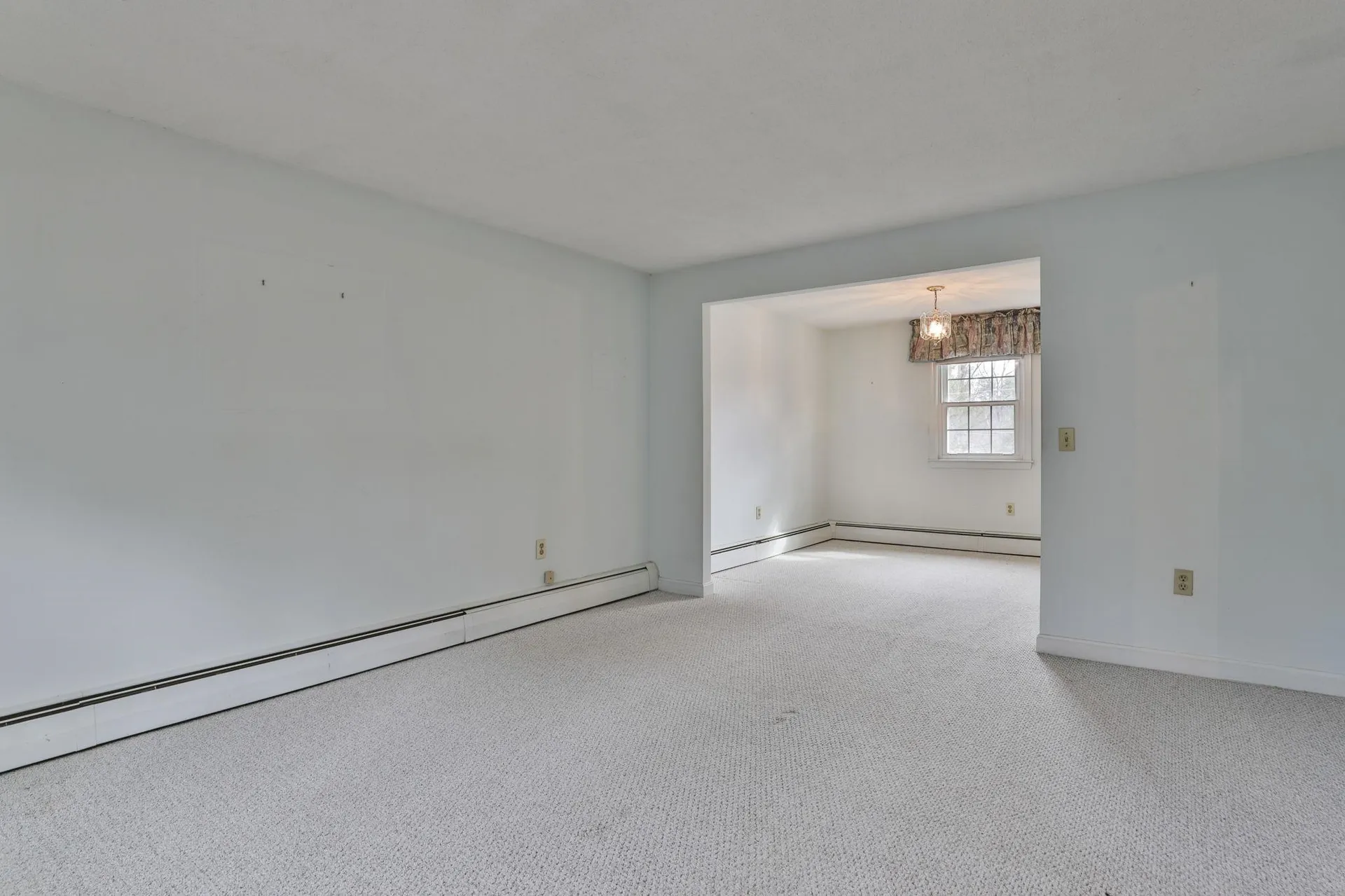 77 Dunbarton Drive Nashua NH 03063