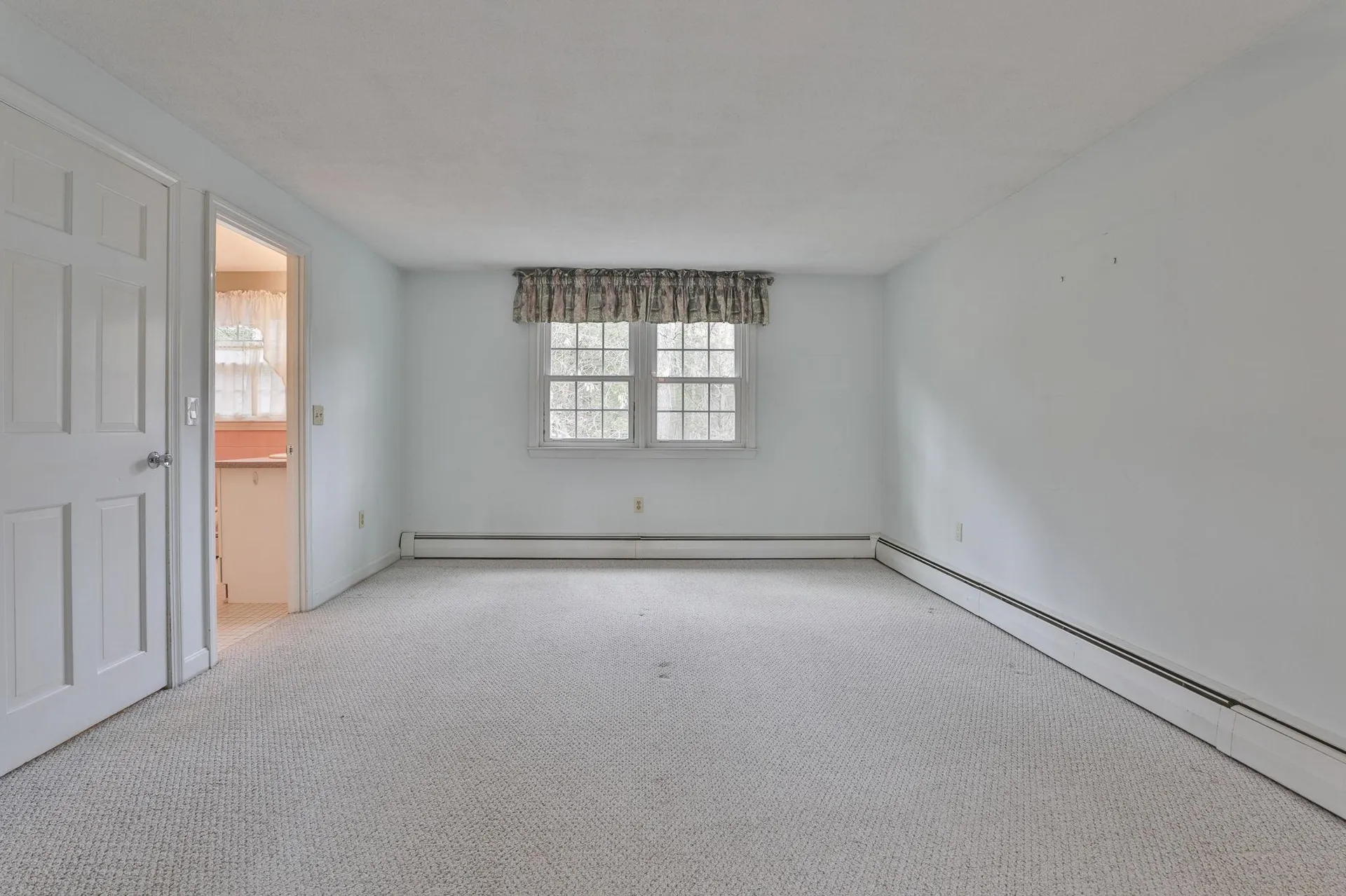 77 Dunbarton Drive Nashua NH 03063