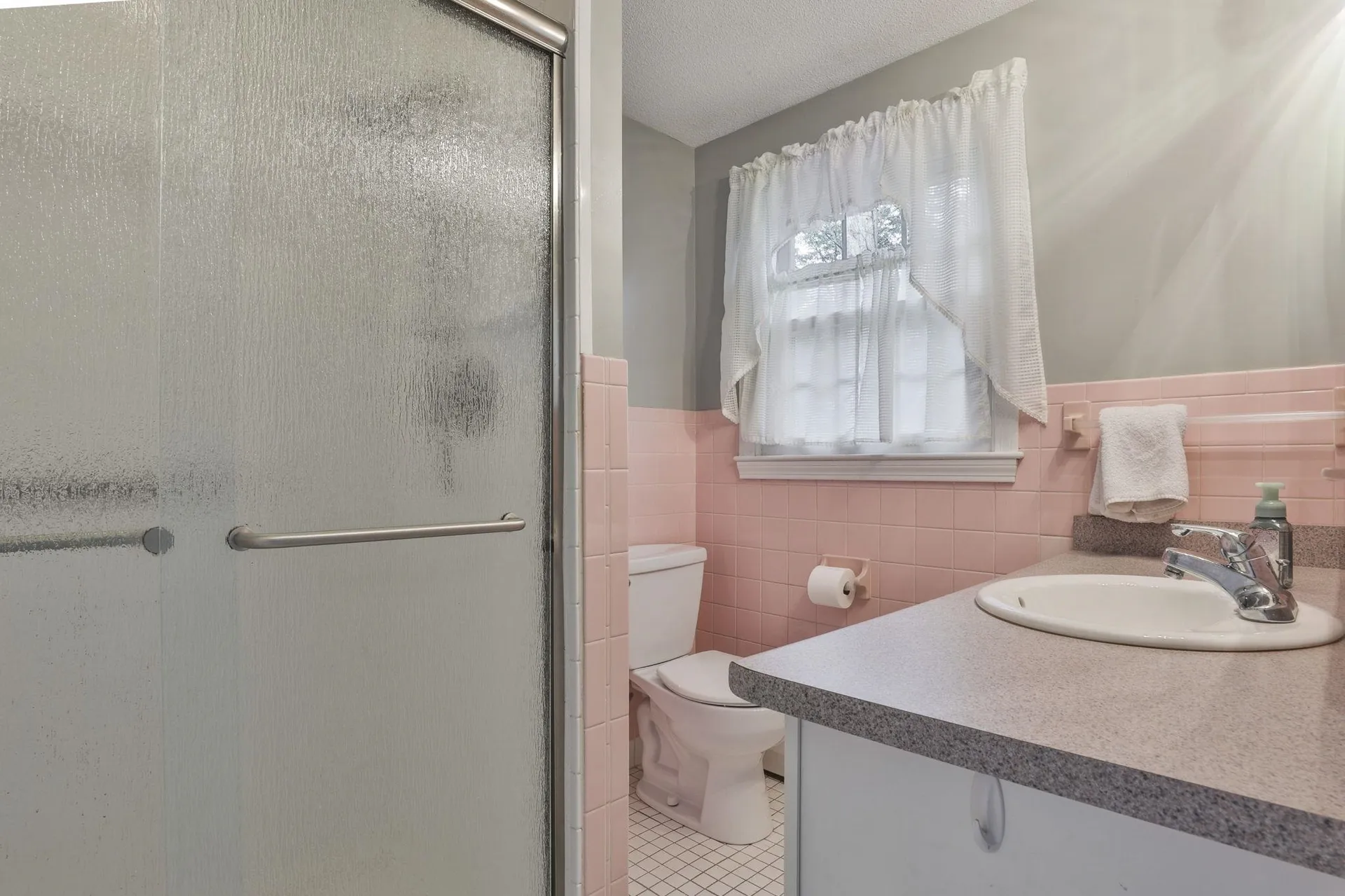 77 Dunbarton Drive Nashua NH 03063