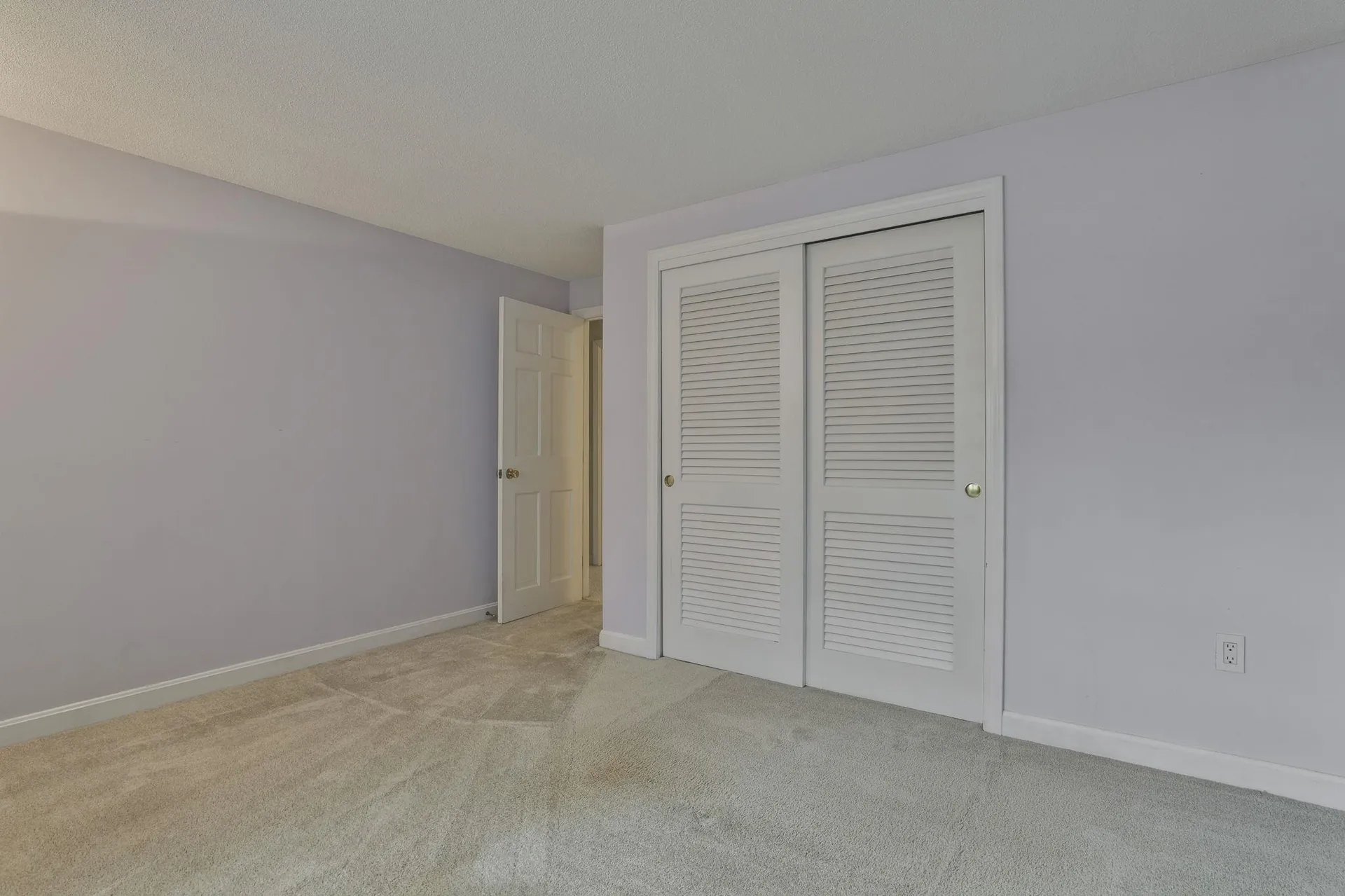 77 Dunbarton Drive Nashua NH 03063