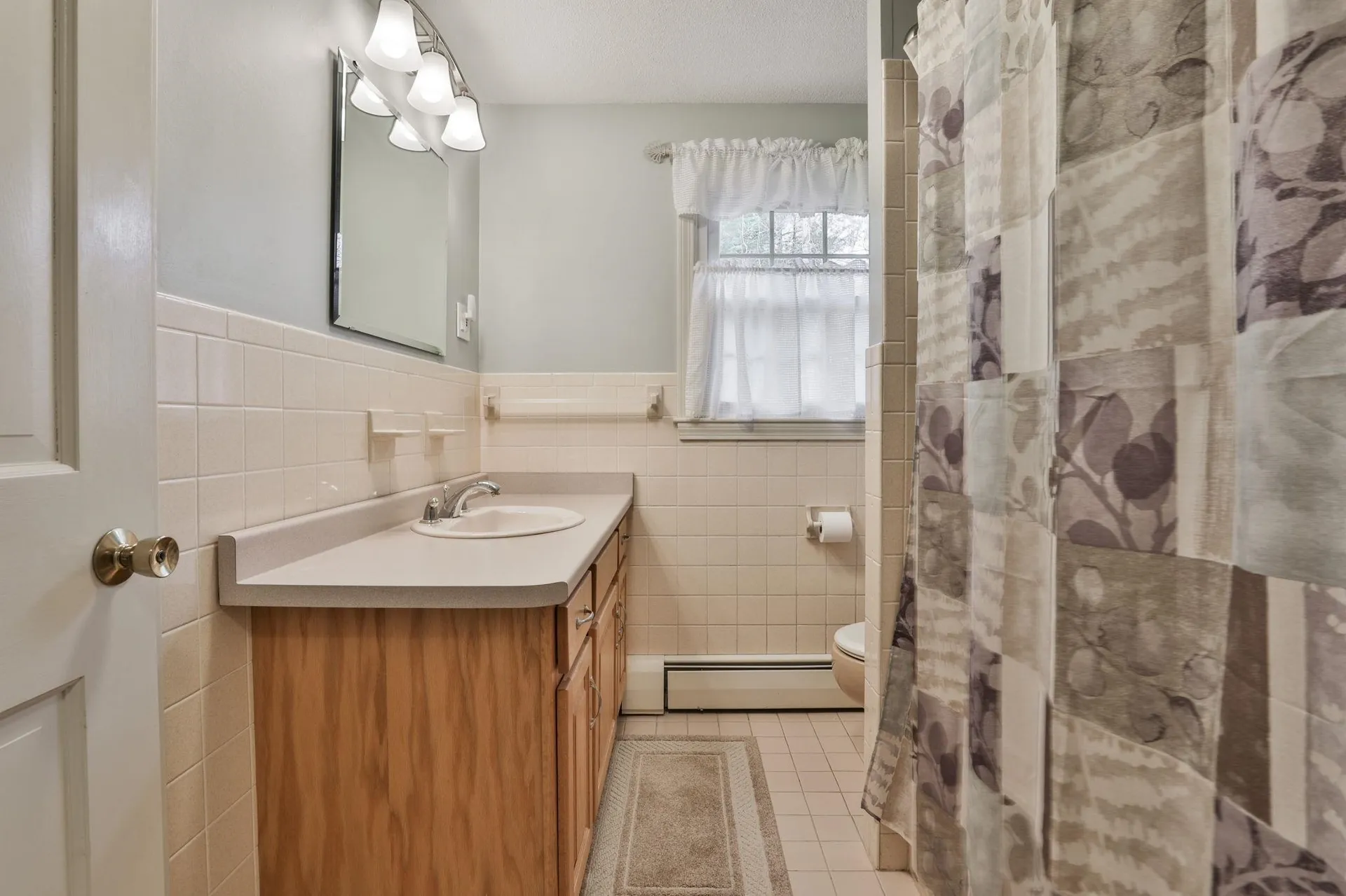 77 Dunbarton Drive Nashua NH 03063