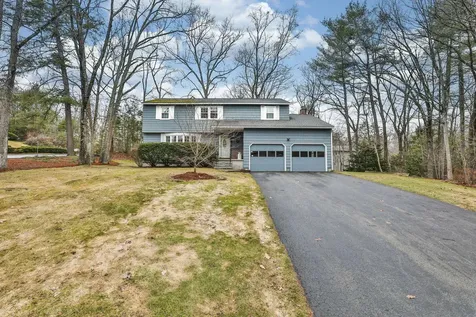 77 Dunbarton Drive Nashua NH 03063