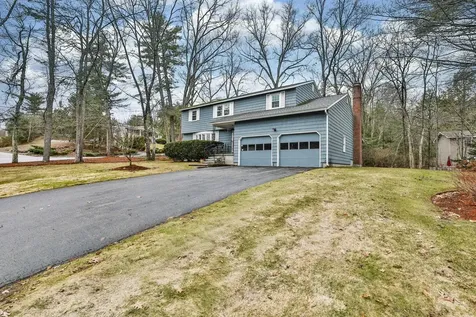 77 Dunbarton Drive Nashua NH 03063