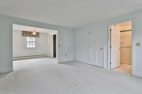 77 Dunbarton Drive Nashua NH 03063