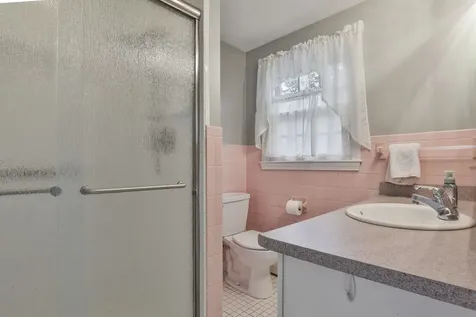 77 Dunbarton Drive Nashua NH 03063
