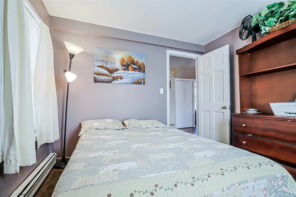 29 Hamburg Street Manchester NH 03102