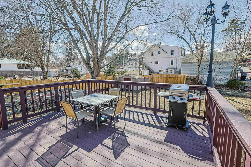 29 Hamburg Street Manchester NH 03102