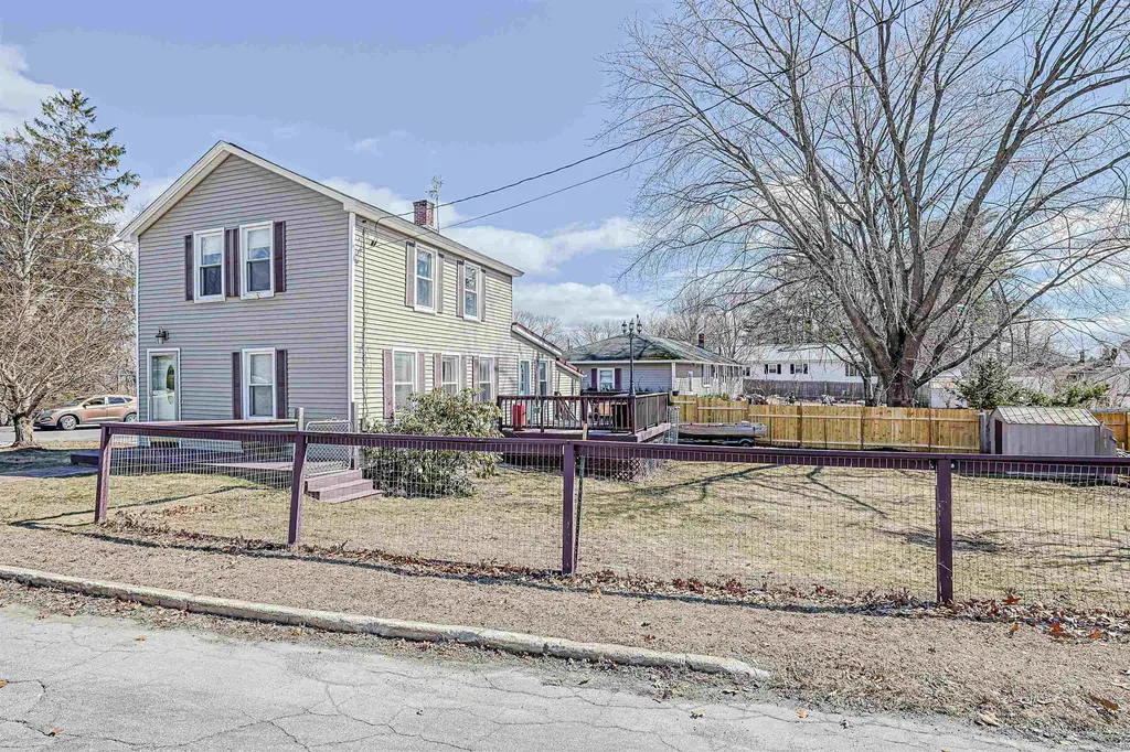 29 Hamburg Street Manchester NH 03102