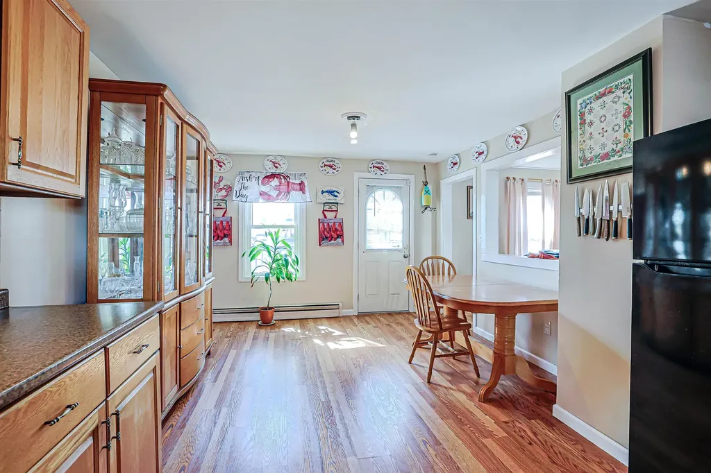 29 Hamburg Street Manchester NH 03102