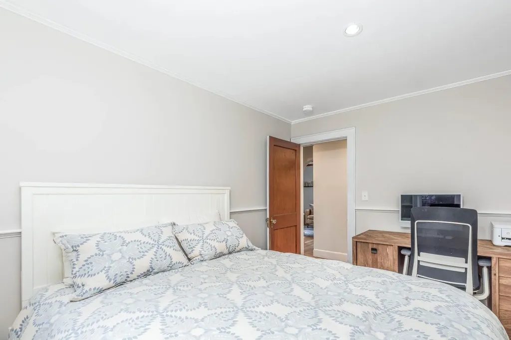 114 Fairview Avenue Portsmouth NH 03801