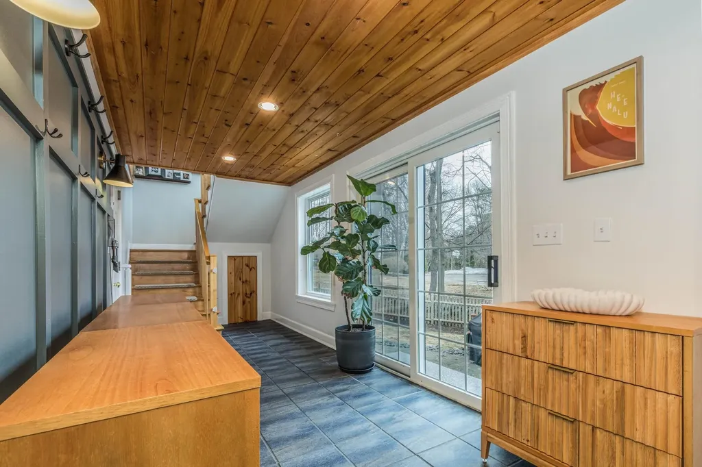 114 Fairview Avenue Portsmouth NH 03801