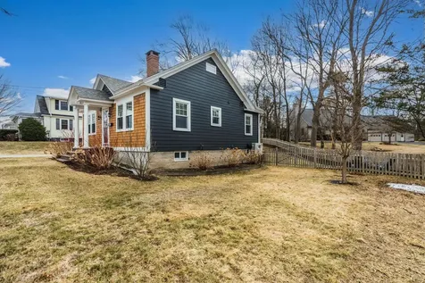 114 Fairview Avenue Portsmouth NH 03801