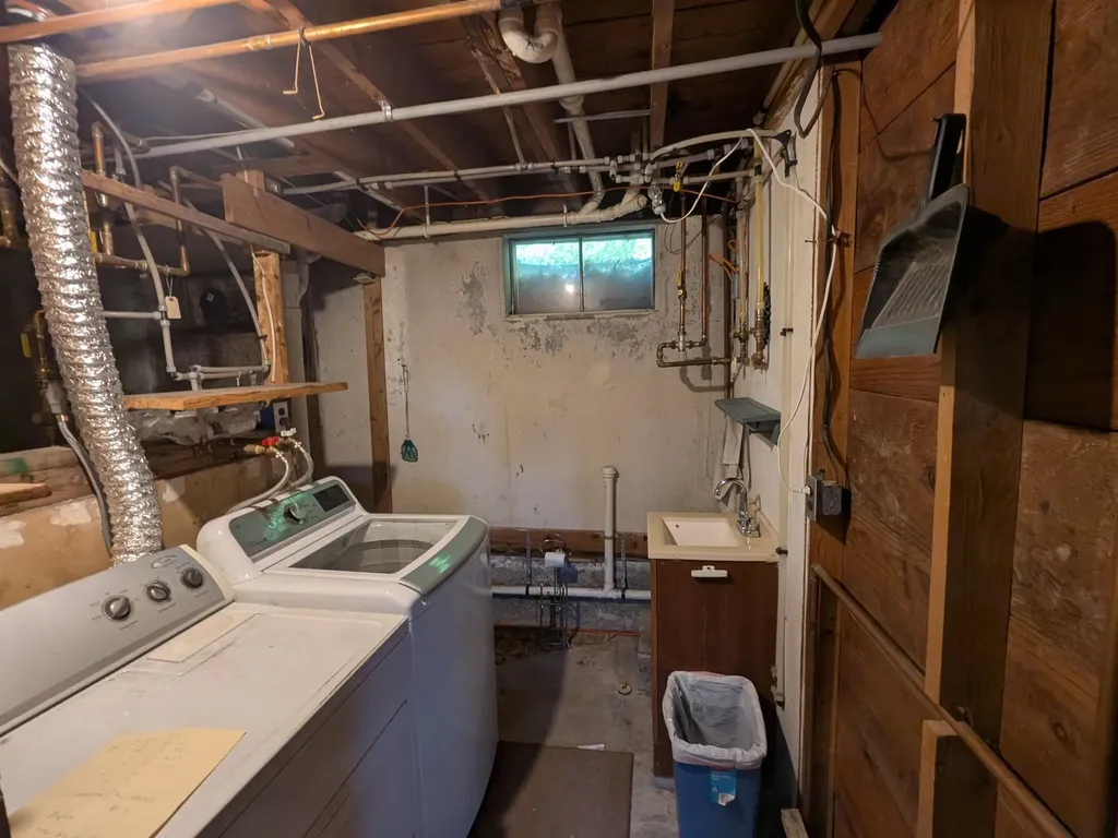 206 S Merrimack Road Hollis NH 03049