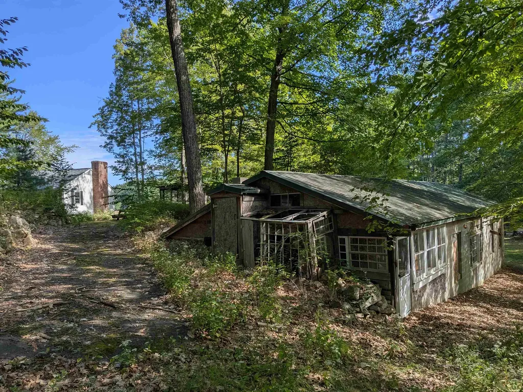 206 S Merrimack Road Hollis NH 03049