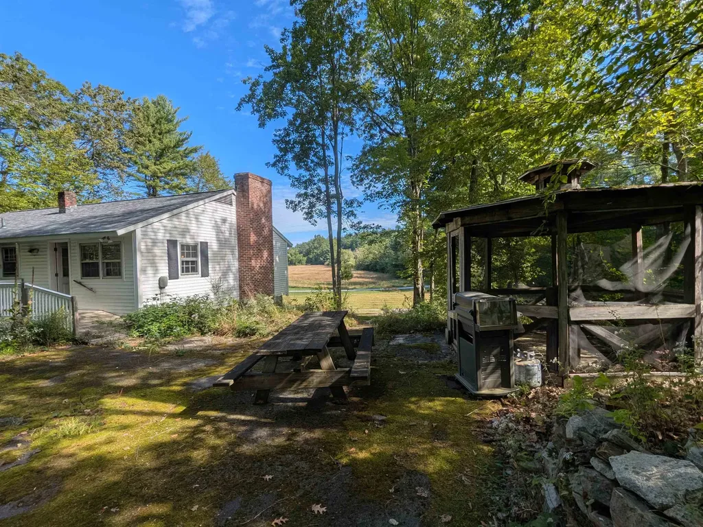 206 S Merrimack Road Hollis NH 03049