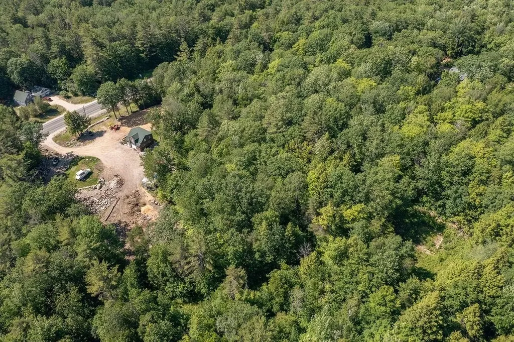 1350 Whittier Highway Moultonborough NH 03254