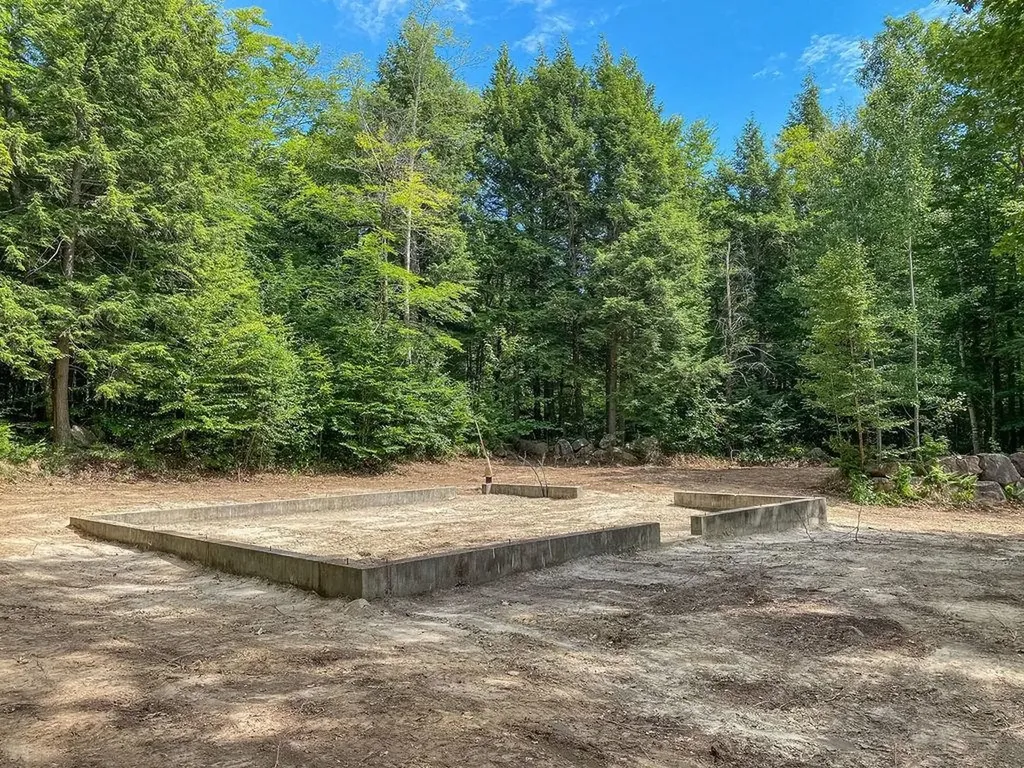 1350 Whittier Highway Moultonborough NH 03254