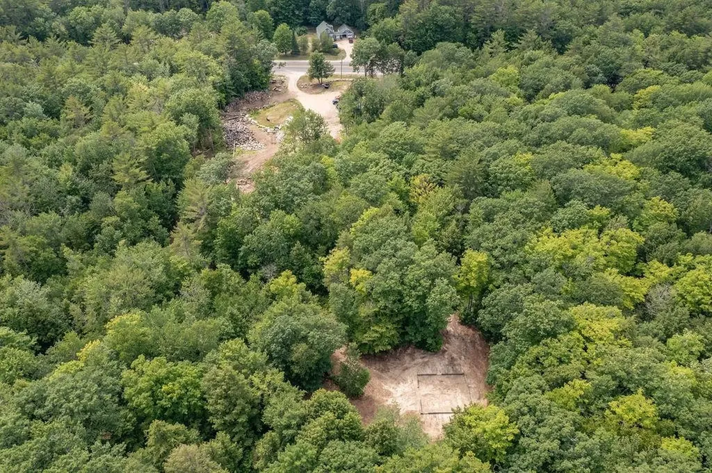 1350 Whittier Highway Moultonborough NH 03254